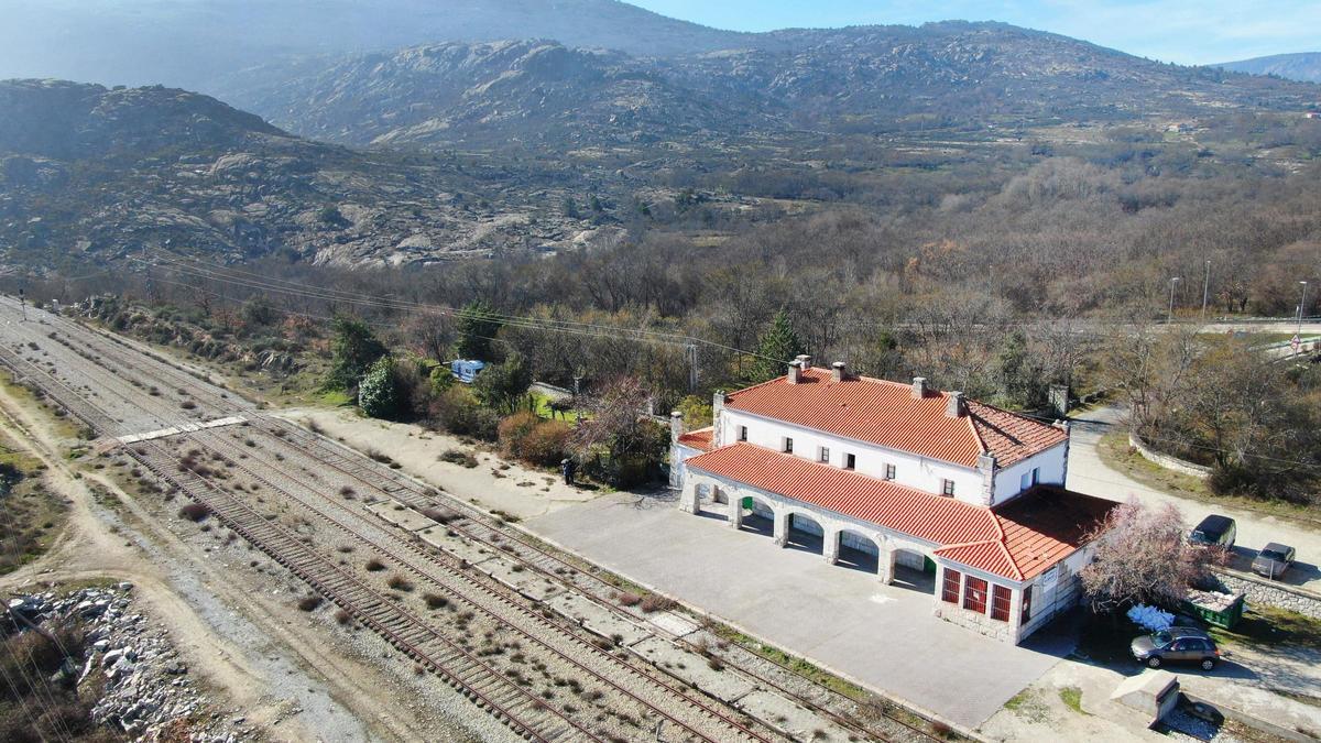 La estación abandonada de Bustarviejo, nuevo centro cultural en la sierra