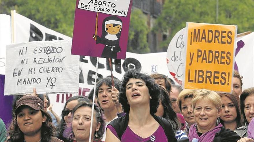 Los abortos voluntarios se reducen a la mitad en los últimos cinco años