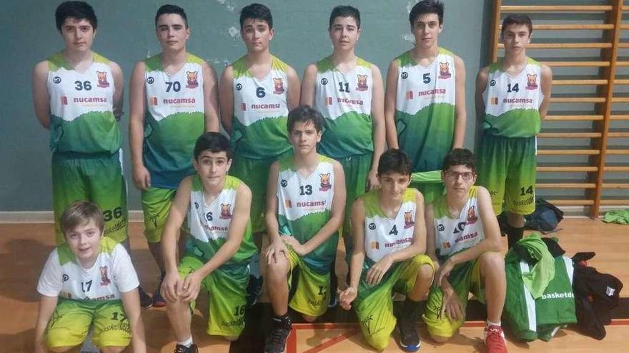 Formación cadete del Symatec Basketdeza le plantó cara al líder Rosalía.