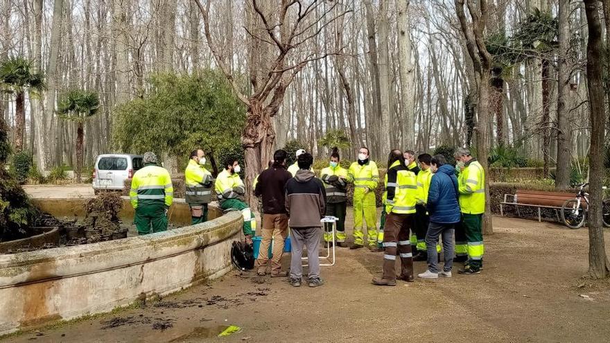 L&#039;acció per buidar la font dels jardins de la Devesa de Girona