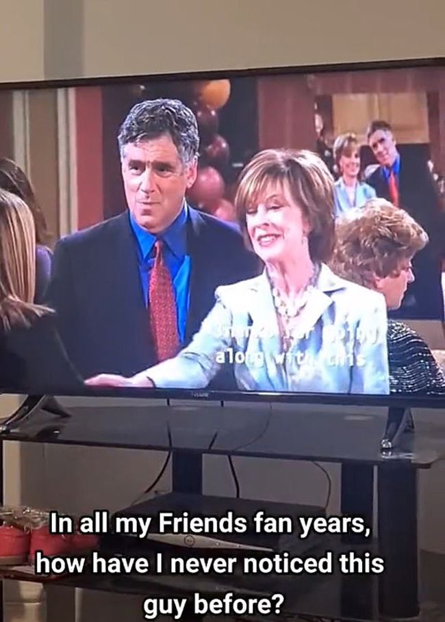 Escena de Friends con los padres de Ross