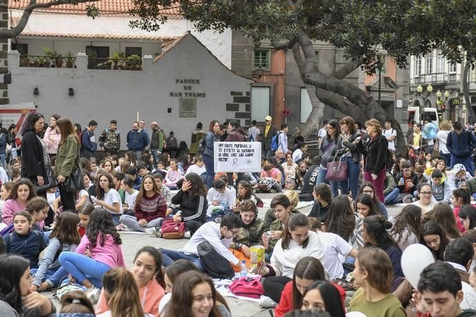 MANIFESTACION POR LA PAZ MUNDIAL