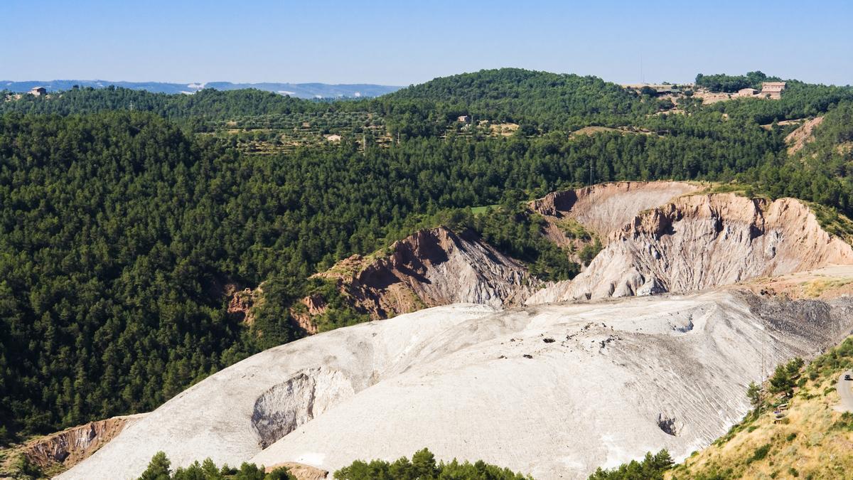 La espectacular montaña de sal que puedes visitar a una hora de Barcelona