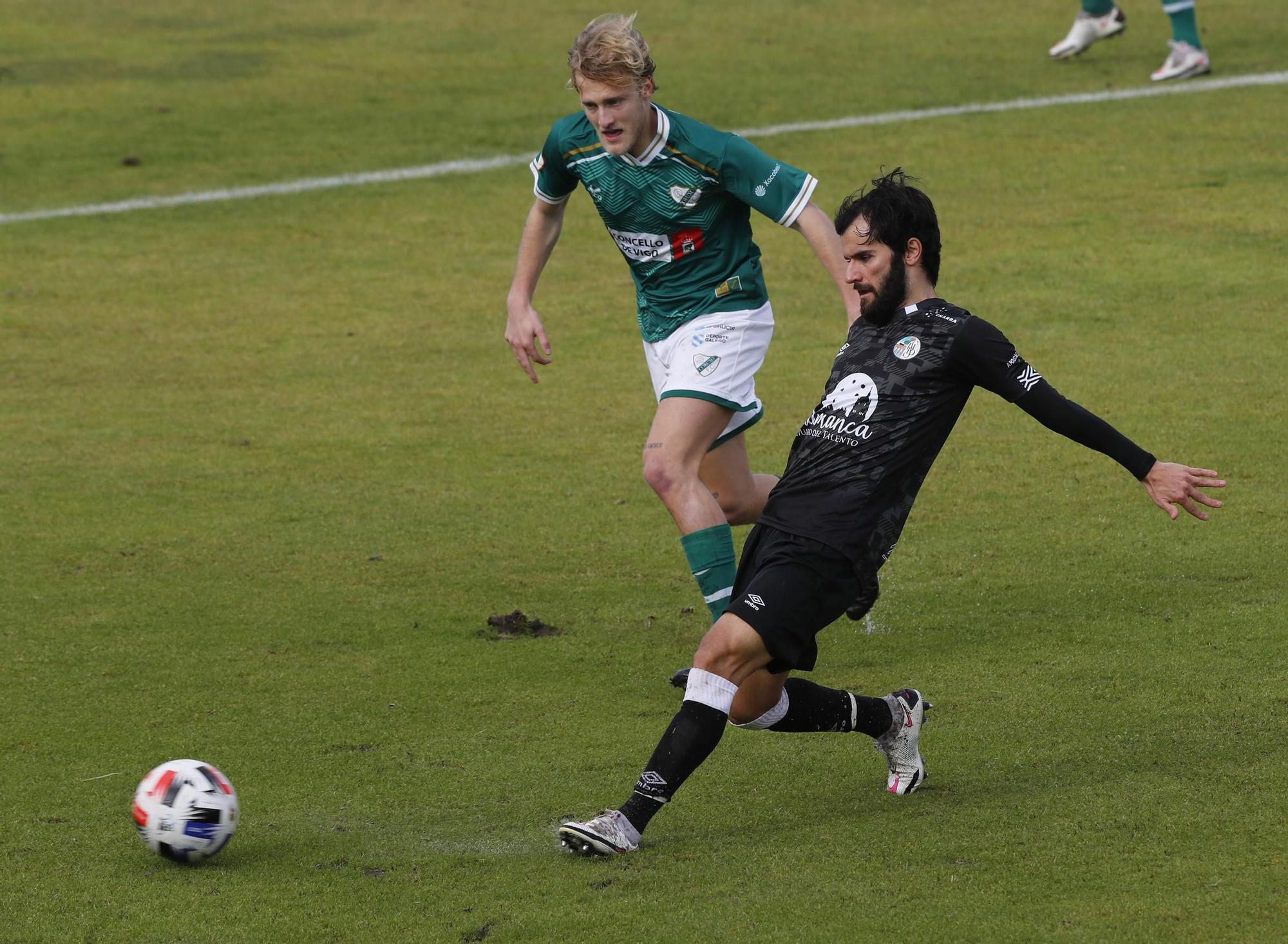 El Coruxo sufre en la victoria contra el Salamanca UDS