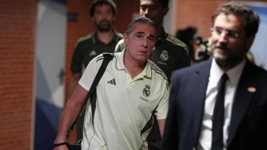 Dudas en el Real Madrid con el futuro del extécnico cajista 