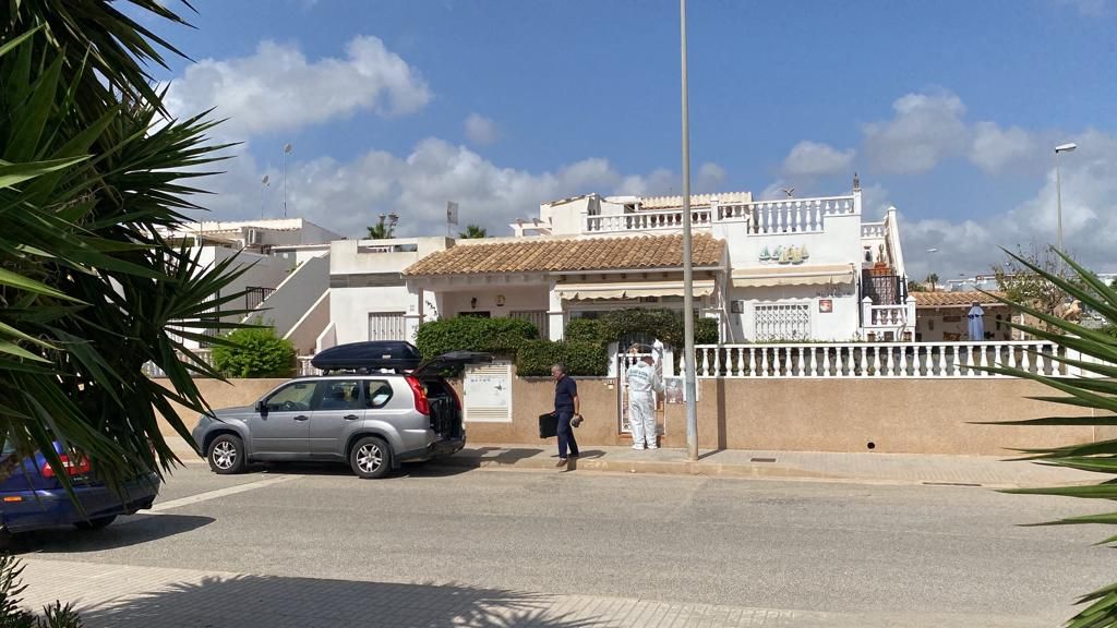 Un hombre de 82 años mata presuntamente a su pareja en un domicilio de Orihuela Costa