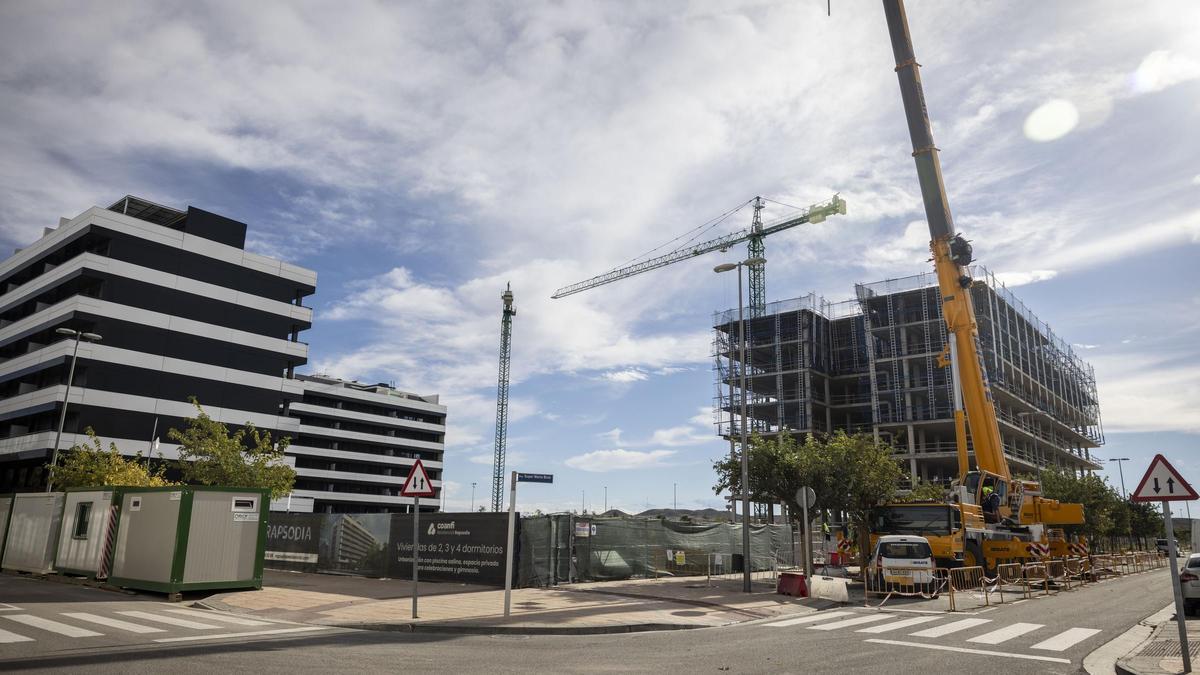 Imagen de recurso de las obras en una urbanización de Arcosur, en Zaragoza.