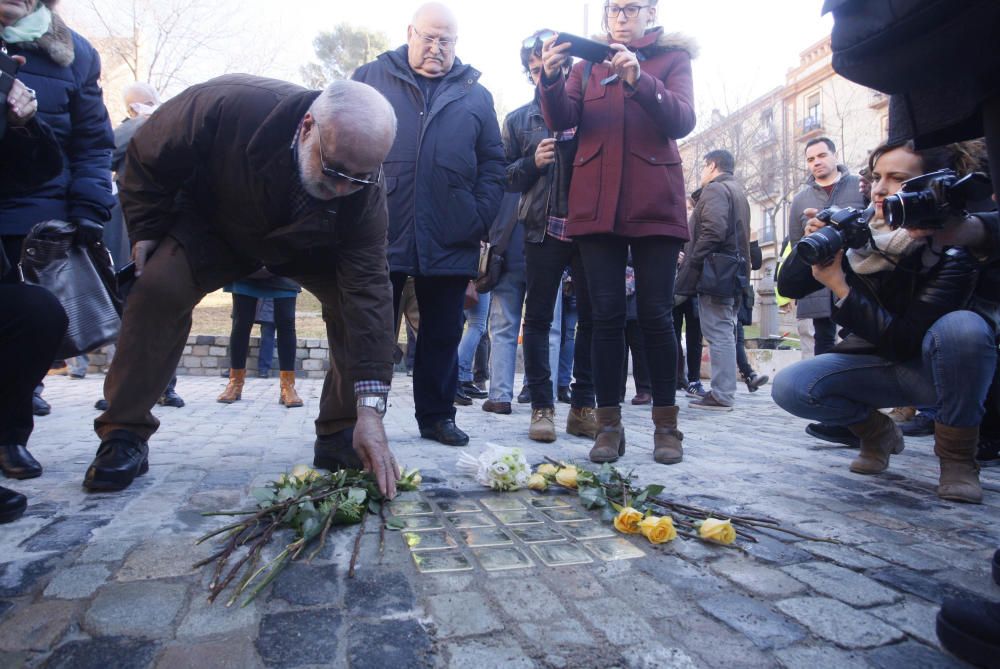 Girona col·loca llambordes per recordar les víctimes dels nazis