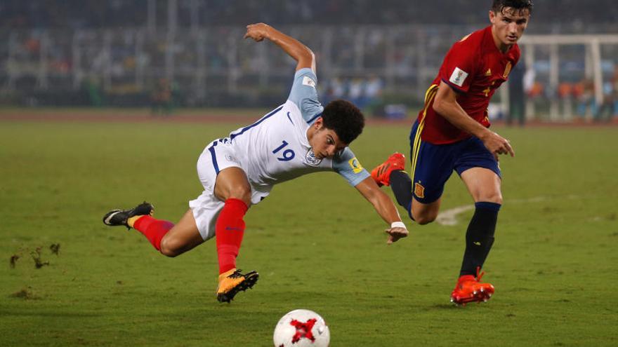 Hugo Guillamón afronta esta nueva temporada con el título del Europeo sub 19 en su vitrina.