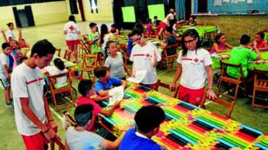 60 niños participan en el espacio saludable de la Junta y Cruz Roja en Plasencia