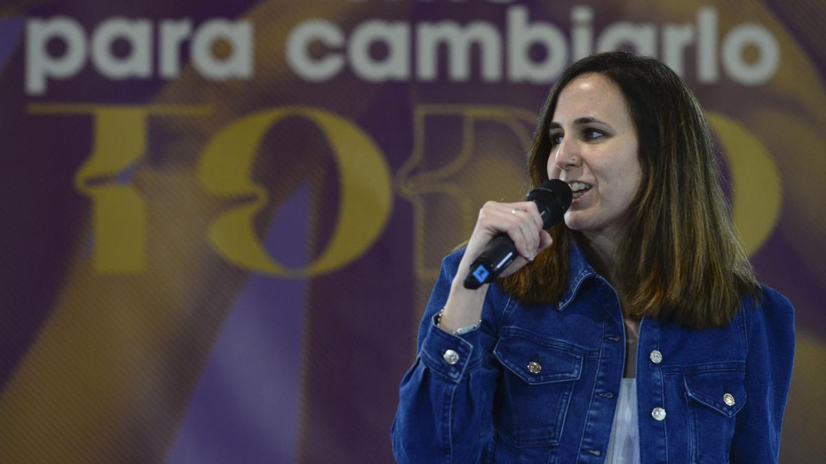 Ione Belarra, en un acto político de Podemos.