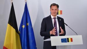Archivo - HANDOUT - 31 May 2022, Belgium, Brussels: Belgian Prime Minister Alexander De Croo speaks during a press conference on the second day of the special meeting of the European Council at the European Union headquarters. Photo: Gaetan Claessens/Euro