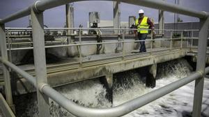Catalunya ja no beu aigua regenerada i en restringeix l’ús a l’agricultura