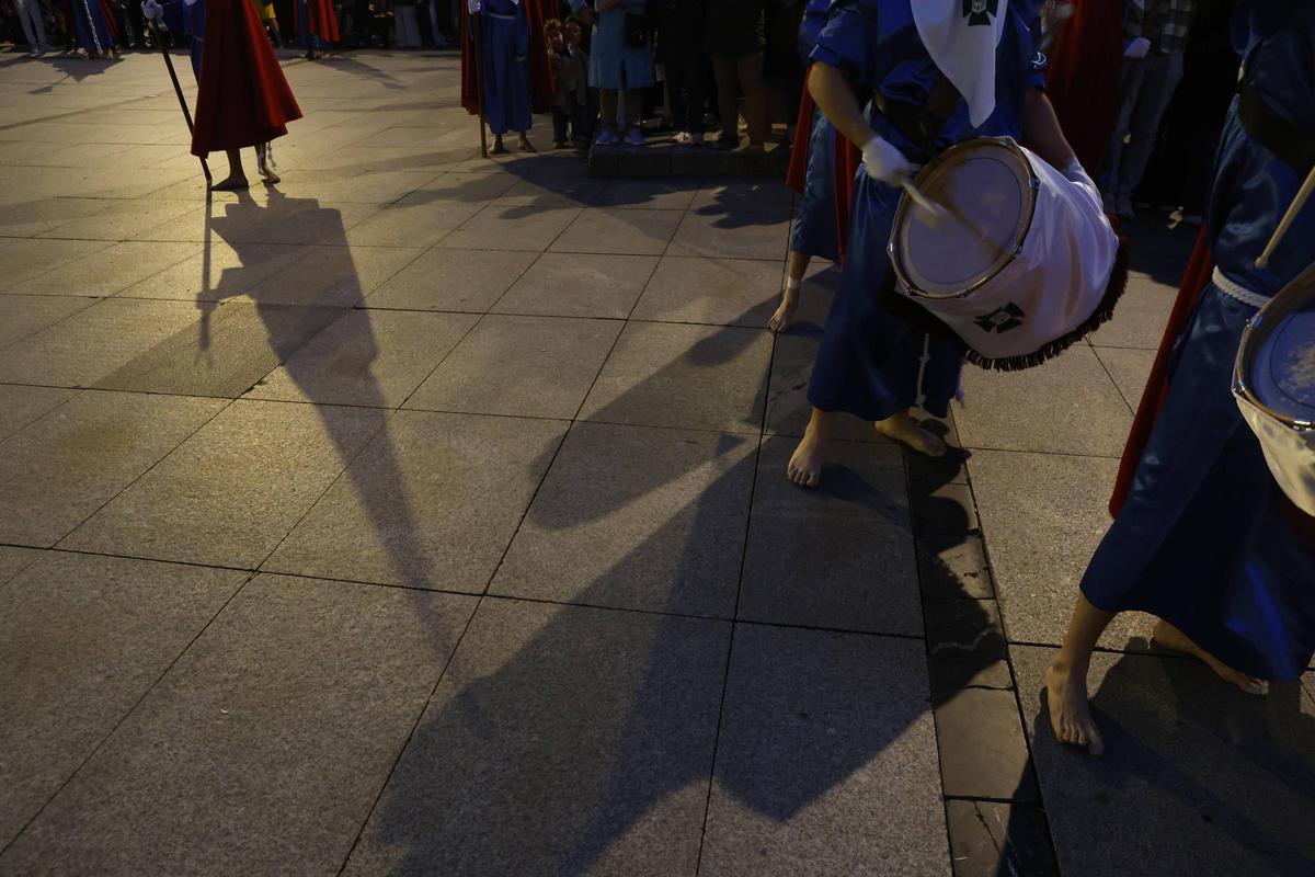 EN IMÁGENES: Avilés, a reventar en la procesión del Silencio