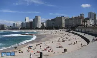 ¿Cuánto cuesta alquilar un piso en la costa gallega este verano? Un 6% más: hasta 930 euros la semana