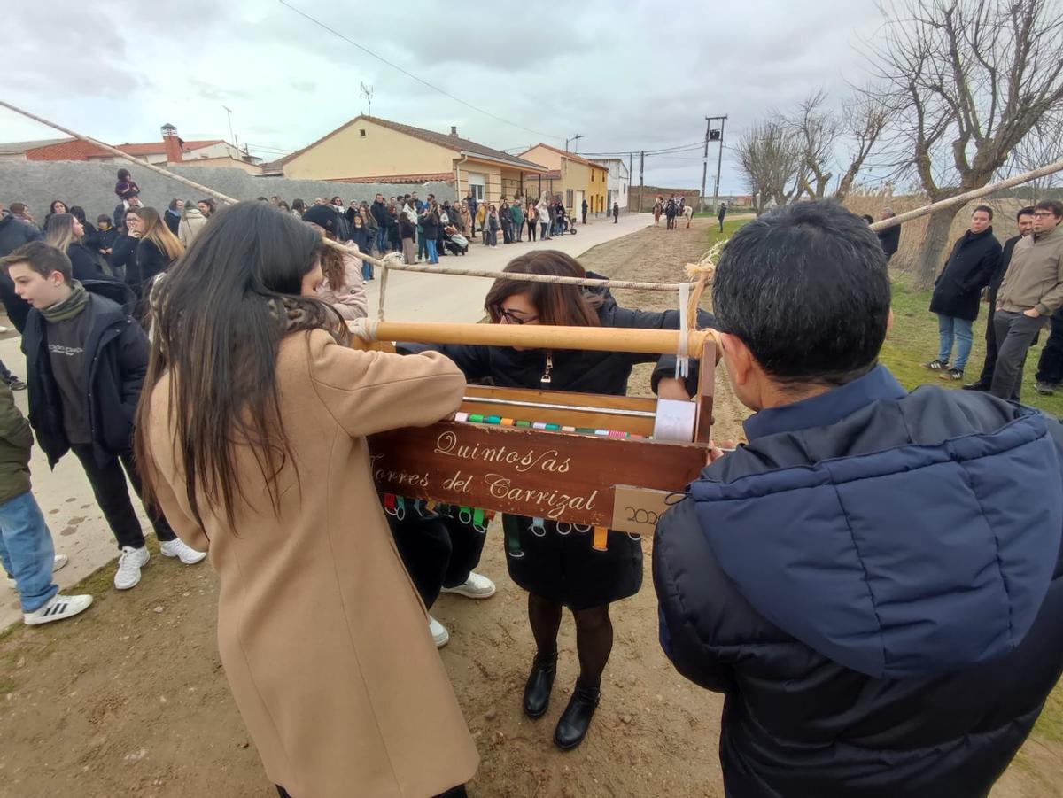 GALERÍA | Los quintos de Torres del Carrizal, a la carrera