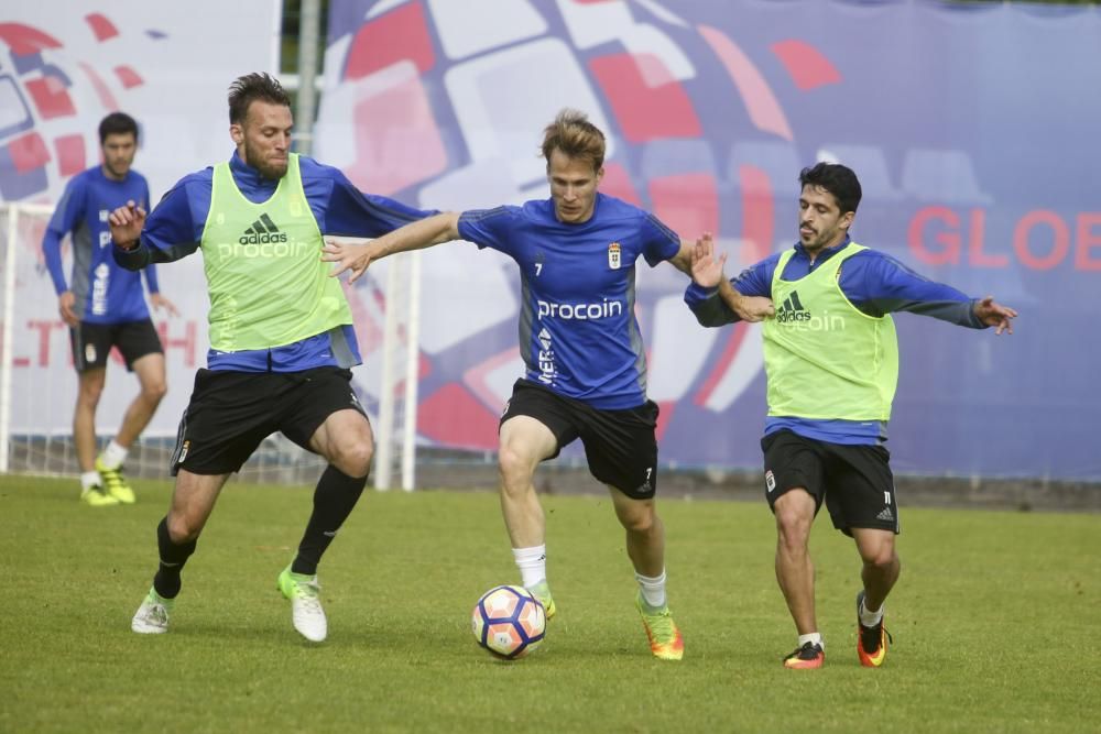 Entrenamiento del Real Oviedo en el Requexón, 02/05/2017