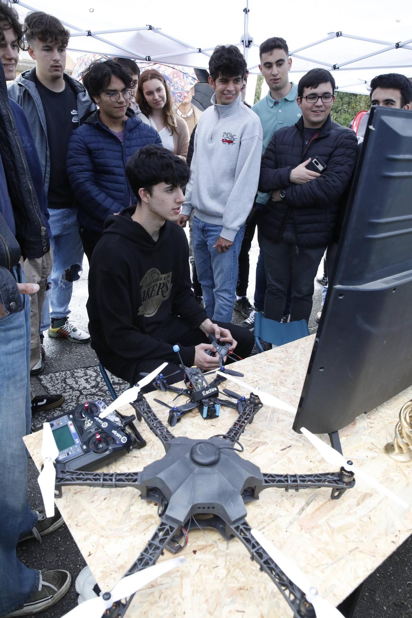 Así fue la jornada de drones en la Politécnica de Gijón (en imágenes)
