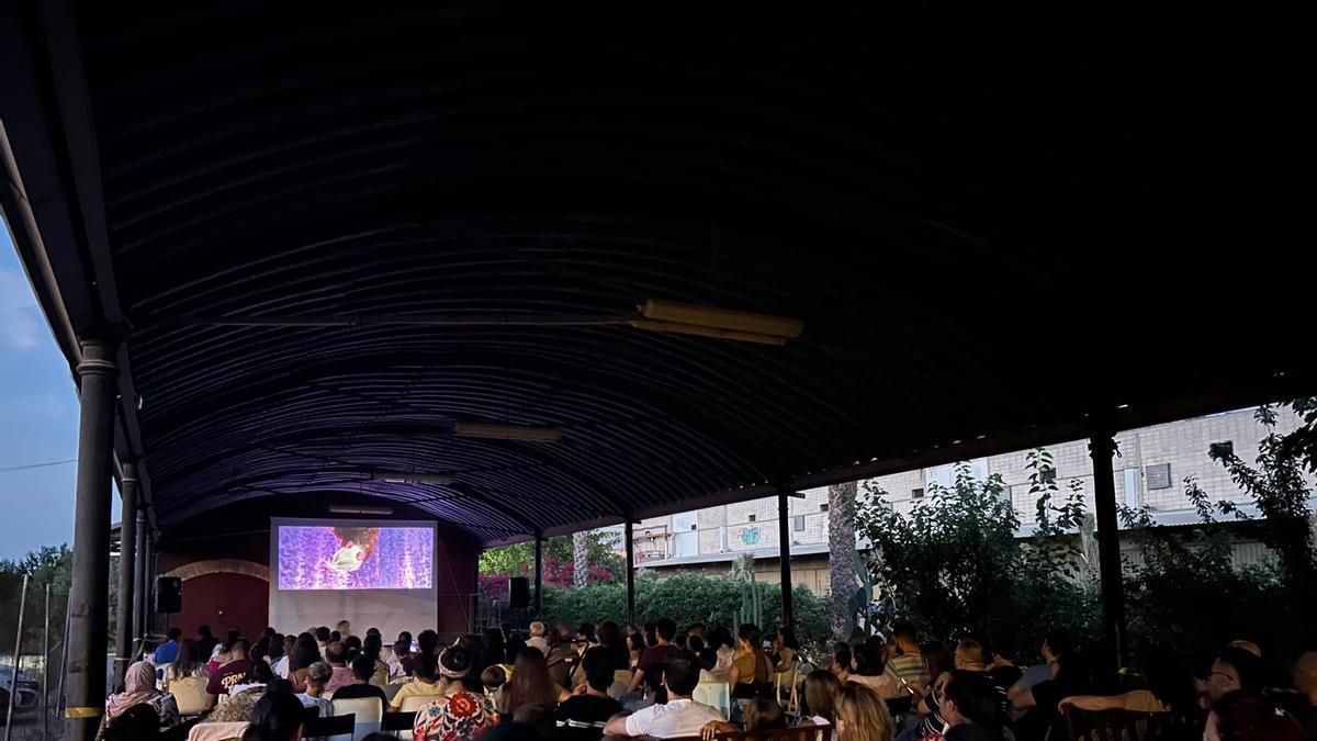 Cine de La Estación en Beniaján.