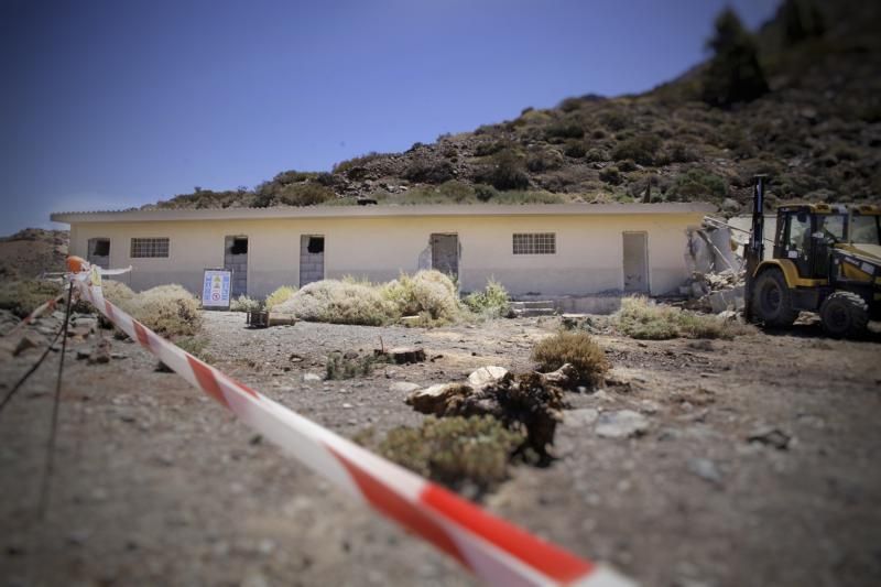 Demolición del refugio del Valle de Ucanca