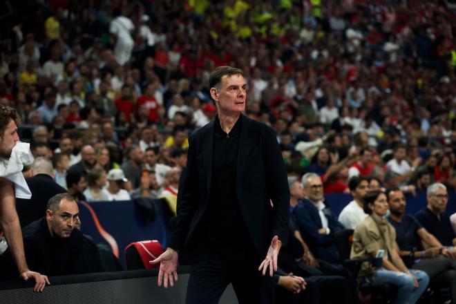 Bartzokas responde a Scariolo: “Los grandes equipos aceptan la derrota sin excusas”