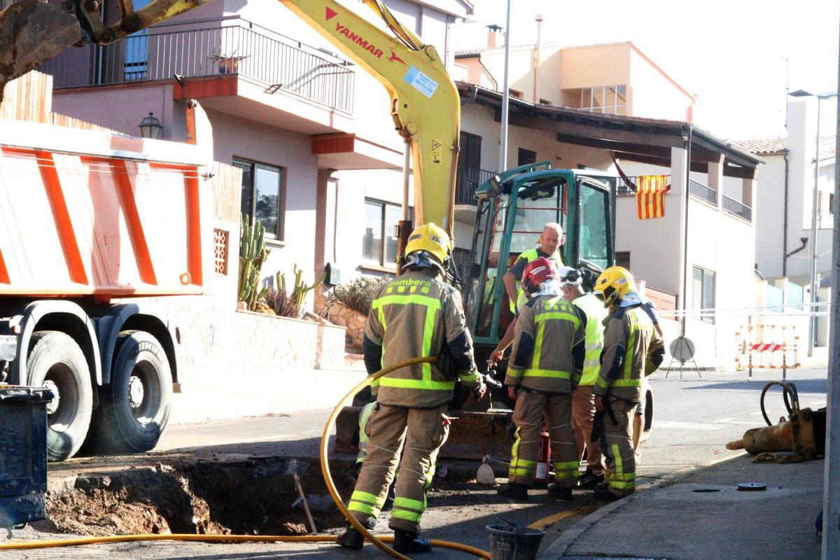 Cubes d'aigua i resignació entre veïns i hostalers de la Bisbal