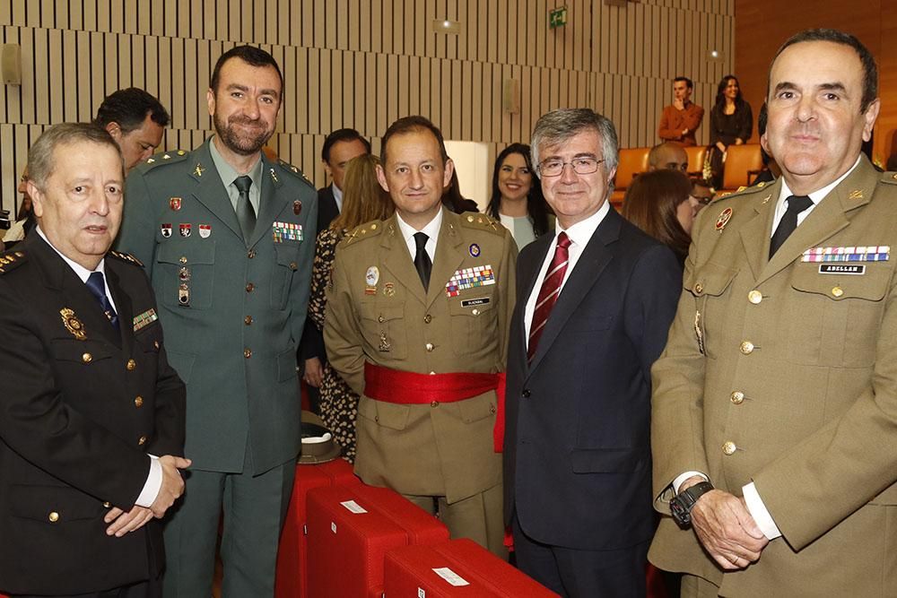 Entrega de las banderas con motivo del Día de Andalucía en Córdoba