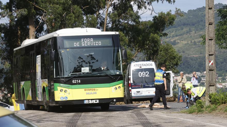 Una maniobra de marcha atrás del autobús provocó el atropello mortal en Valladares