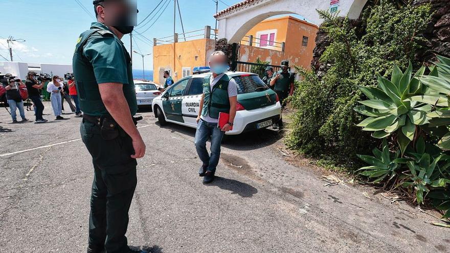 Registro en la casa de Tomás Gimeno