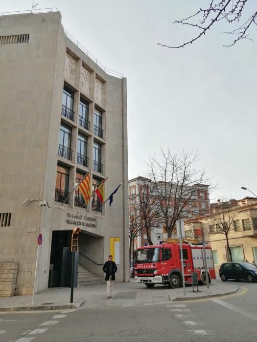 Els efectius d'emergències a la delegació d'Economia i Hisenda a Girona