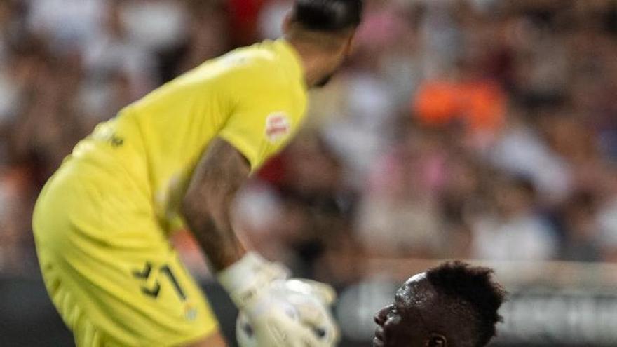 Sadiq cae lesionado en el Valencia CF y puede perderse siete jornadas