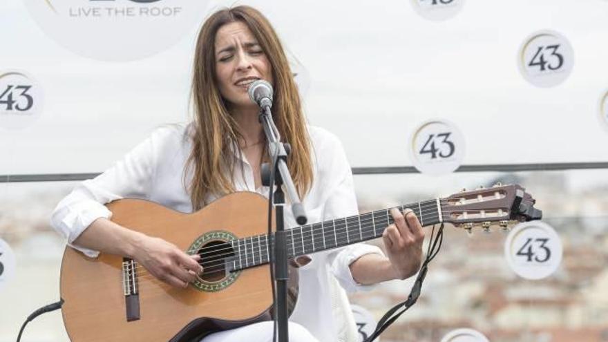 La cantante extremeña Bebe, en la presentación del ciclo.