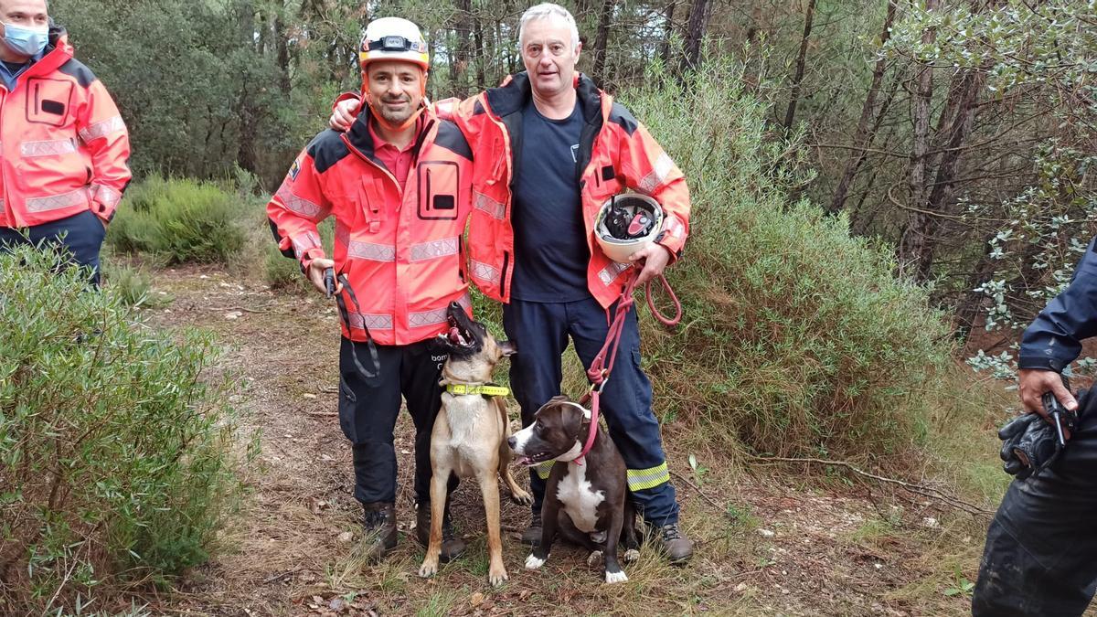 La Unitat canina dels Bombers que ha localitzat al desaparegut