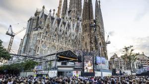 BCN estima que unes 180.000 persones van seguir el Pontífex en els punts clau