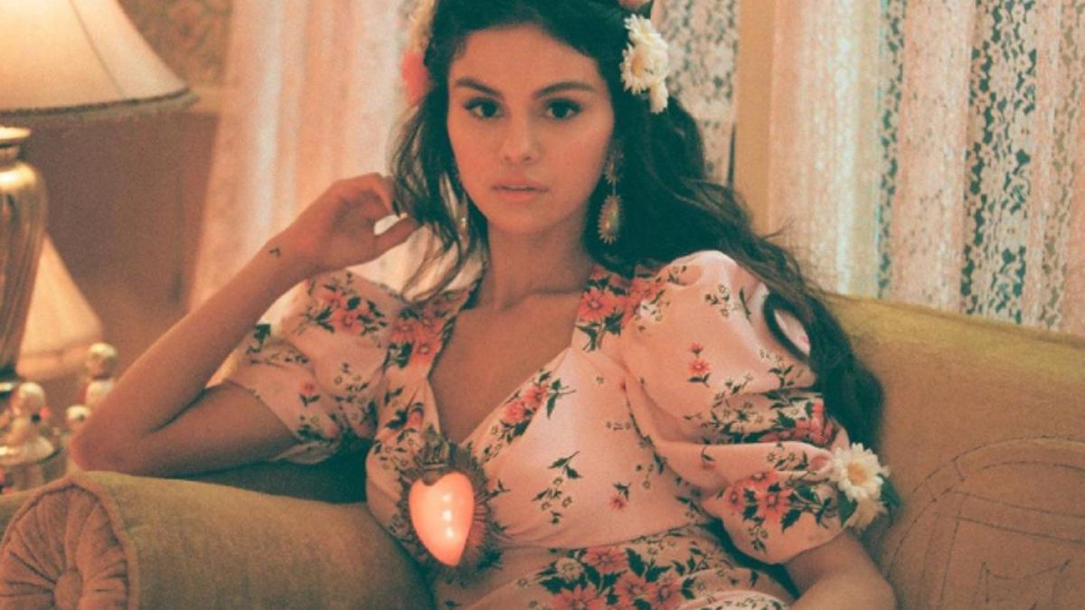 Selena Gomez, lanza su nuevo tema en español
