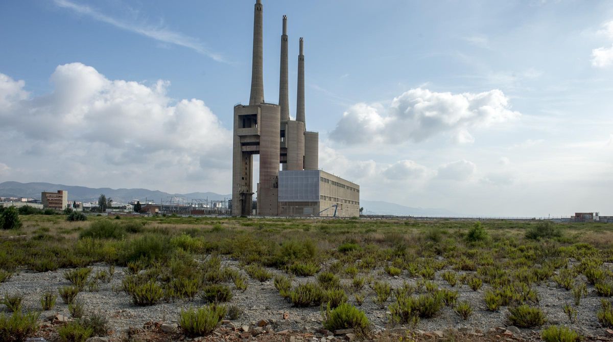 Las Tres Chimeneas de Sant Adrià Las Tres Chimeneas de Sant Adrià
