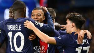 Mbappé, felicitado por Dembélé, este miércoles en París.