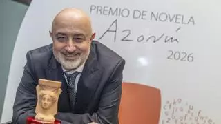 Pablo Álvarez, ganador del Premio Azorín 2026: "Si alguien quiere definir esta novela como 'woke', que lo haga"