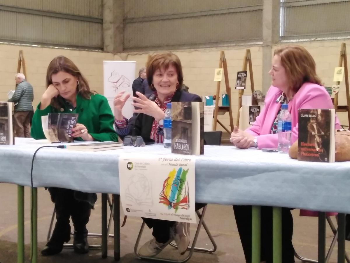 En imágenes: La Feria del Libro llena Navelgas en su sexta edición