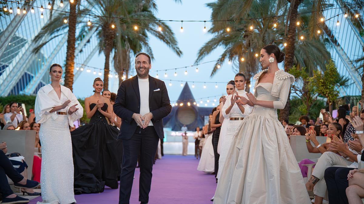 Revista de Sociedad hablará este viernes del desfile `Origin´ del diseñador Miguel Llopis