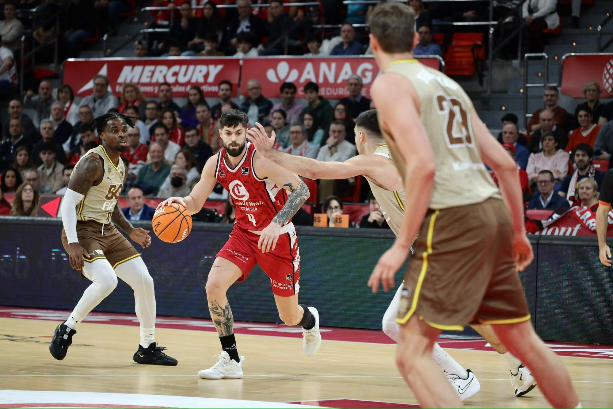 Así ha sido el partido entre el Casademont Zaragoza y el Girona