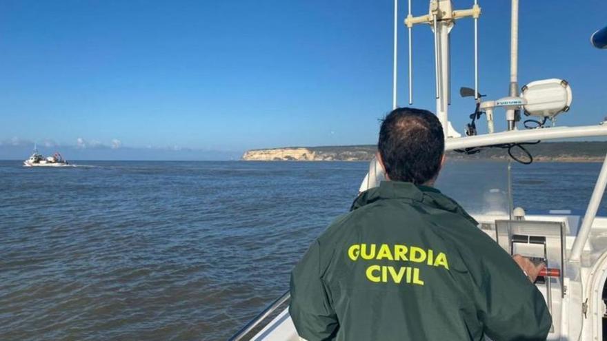 Un agente de la Guardia Civil del mar, en una imagen de archivo.