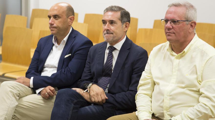 El exalcalde de Alicante Gabriel Echávarri y sus dos asesores, condenados por prevaricación