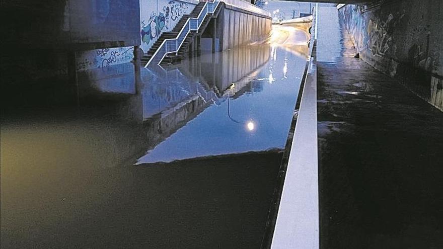 Una empresa aislada por el agua en Vila-real