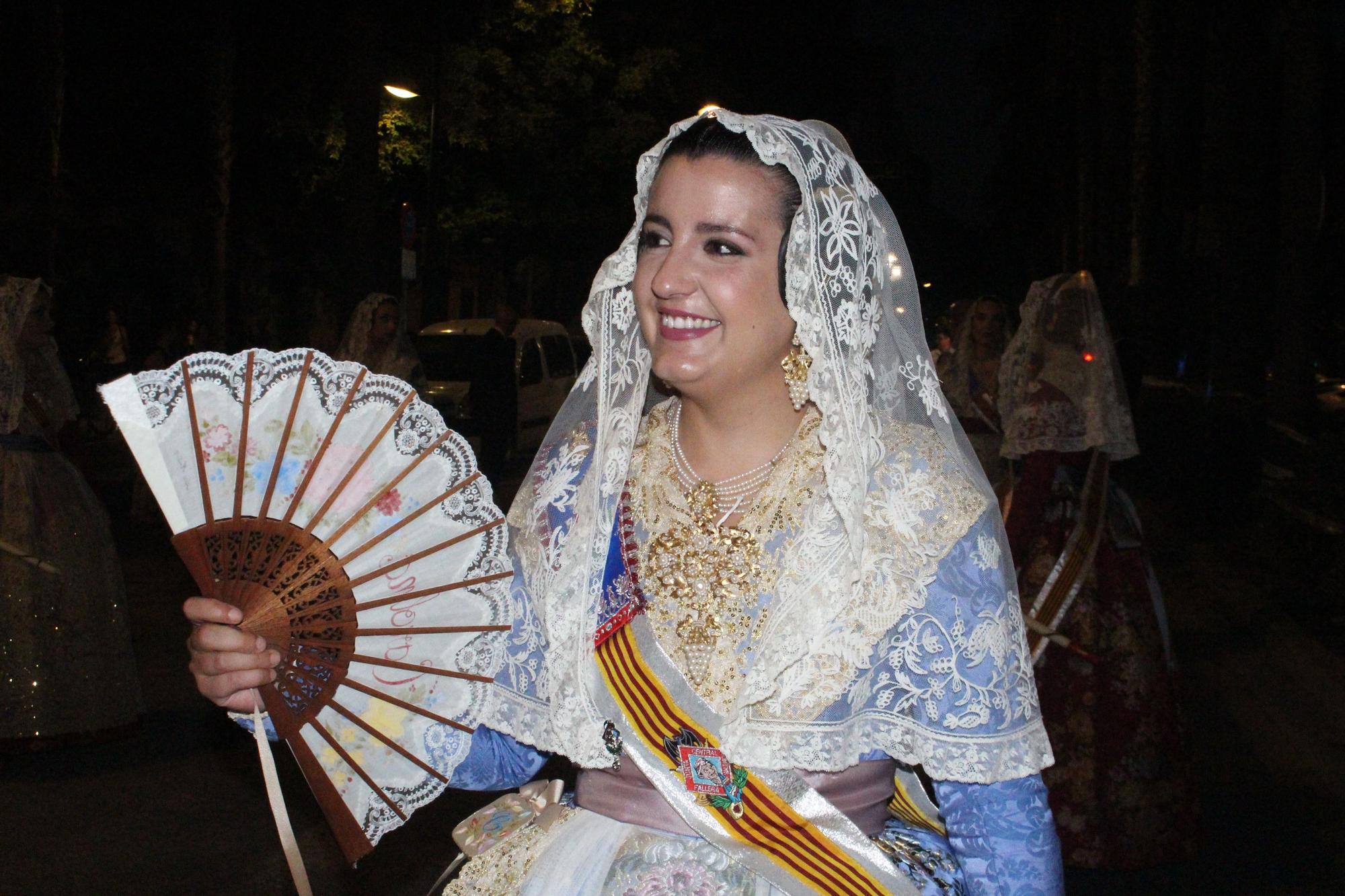 Carmen, Nerea, las cortes y las fallas de Zaidía acompañan al Cristo de la Fe