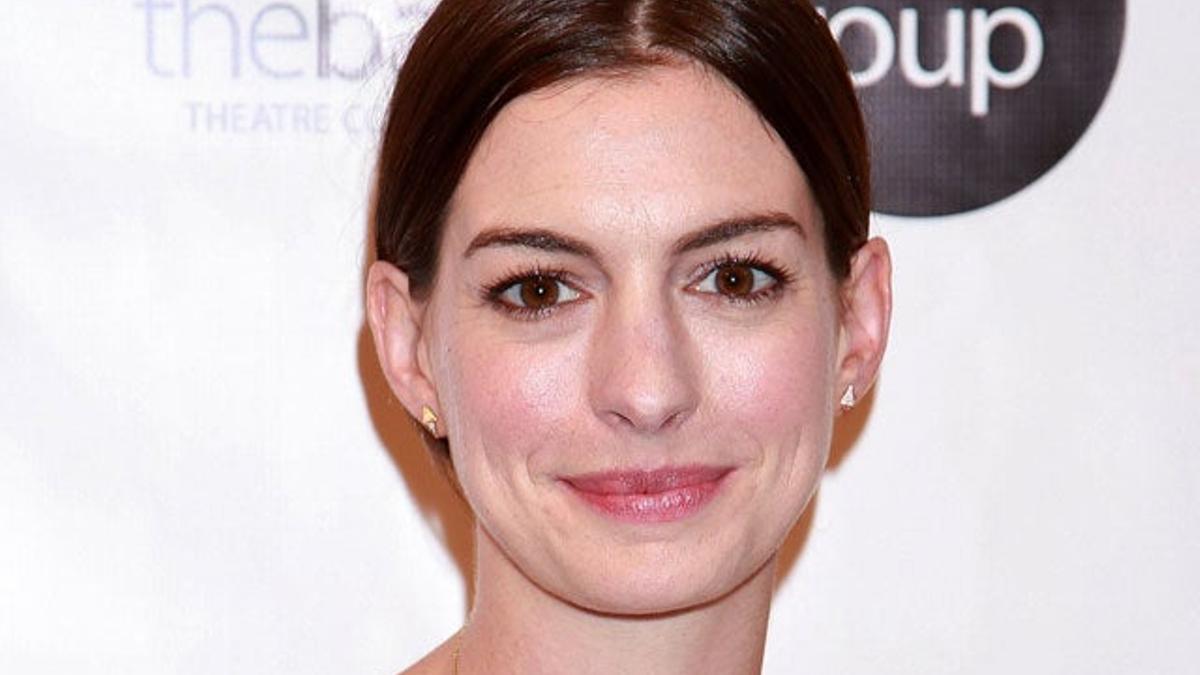 Anne Hathaway protagonizará la miniserie 'The Ambassador's Wife'