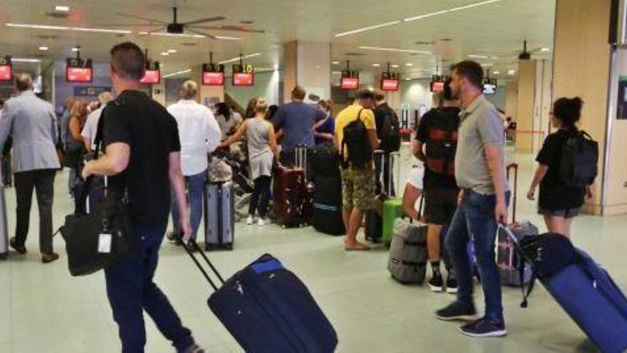 Imagen del aeropuerto de Ibiza.