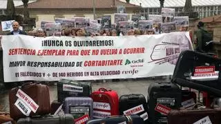 Víctimas del Alvia: «Esto es consecuencia de no haber investigado bien en Angrois»