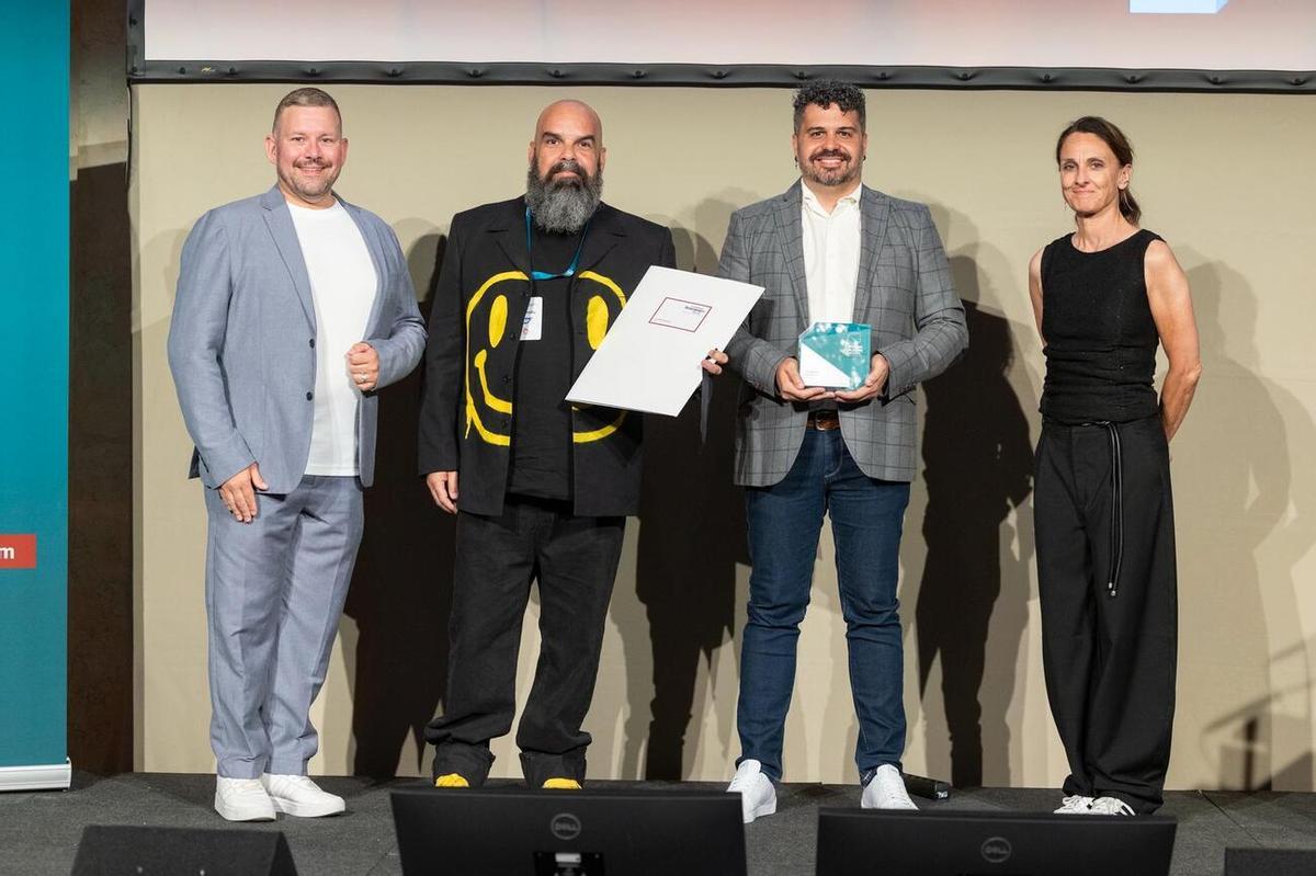 LA PROVINCIA/Diario de Las Palmas recoge el premio al diario local europeo con mejor diseño del año LA PROVINCIA/Diario de Las Palmas recoge el premio al diario local europeo con mejor diseño del año