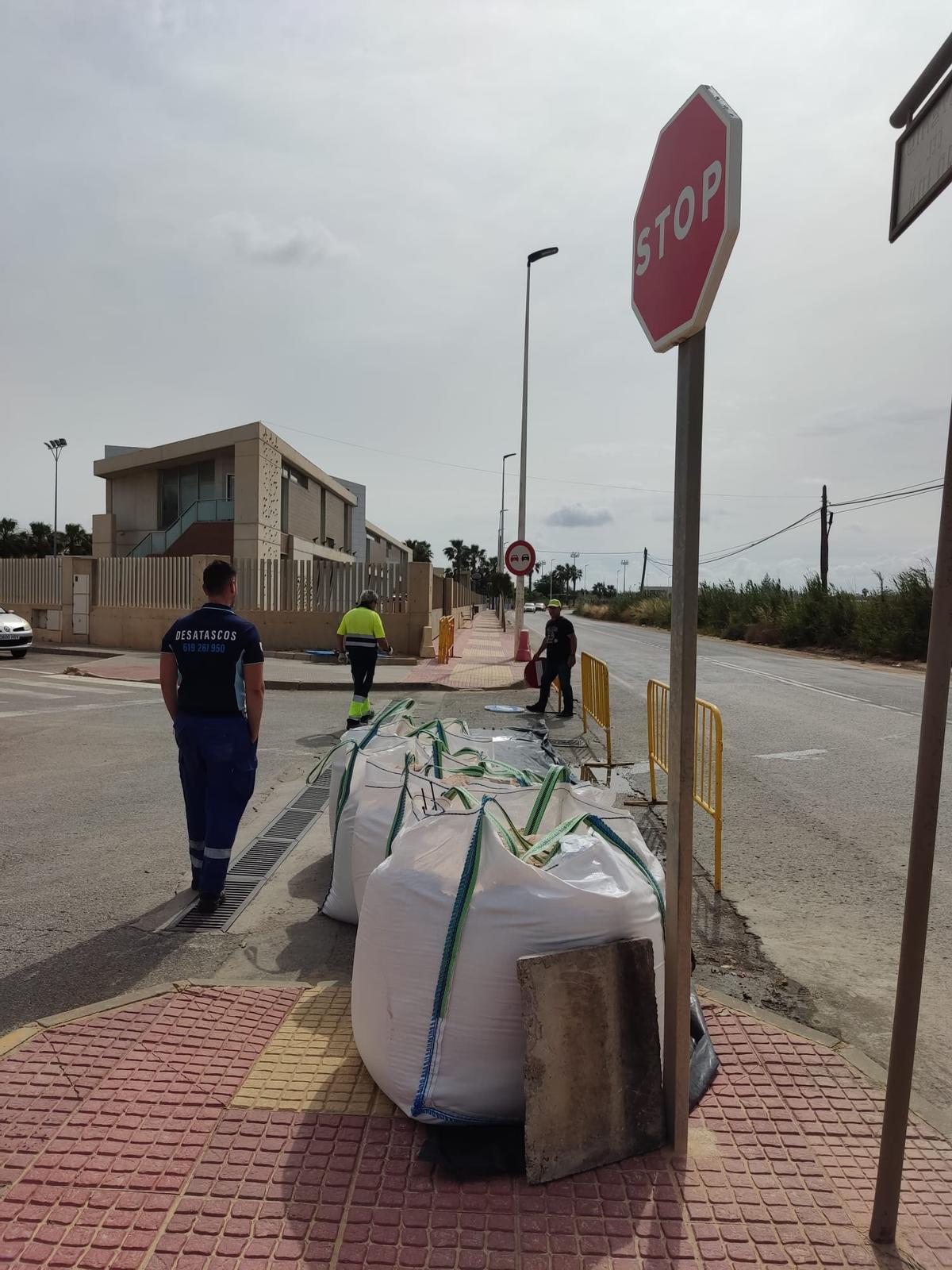 Imagen de las medidas contra inundaciones poco antes de que se produjeran precipitaciones esta semana